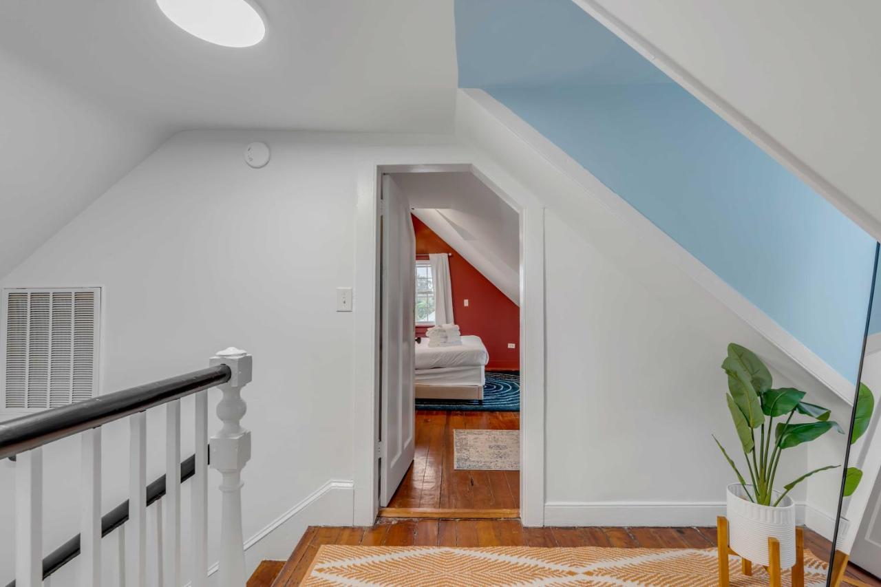 Апартаменты The Palmetto House B- Walk To King Street Чарльстон Экстерьер фото