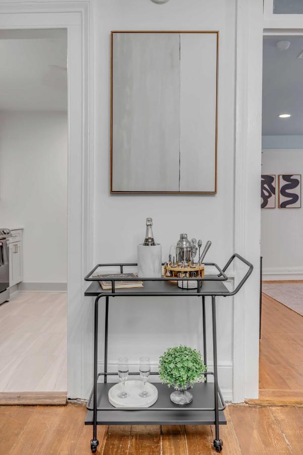 Апартаменты The Palmetto House B- Walk To King Street Чарльстон Экстерьер фото